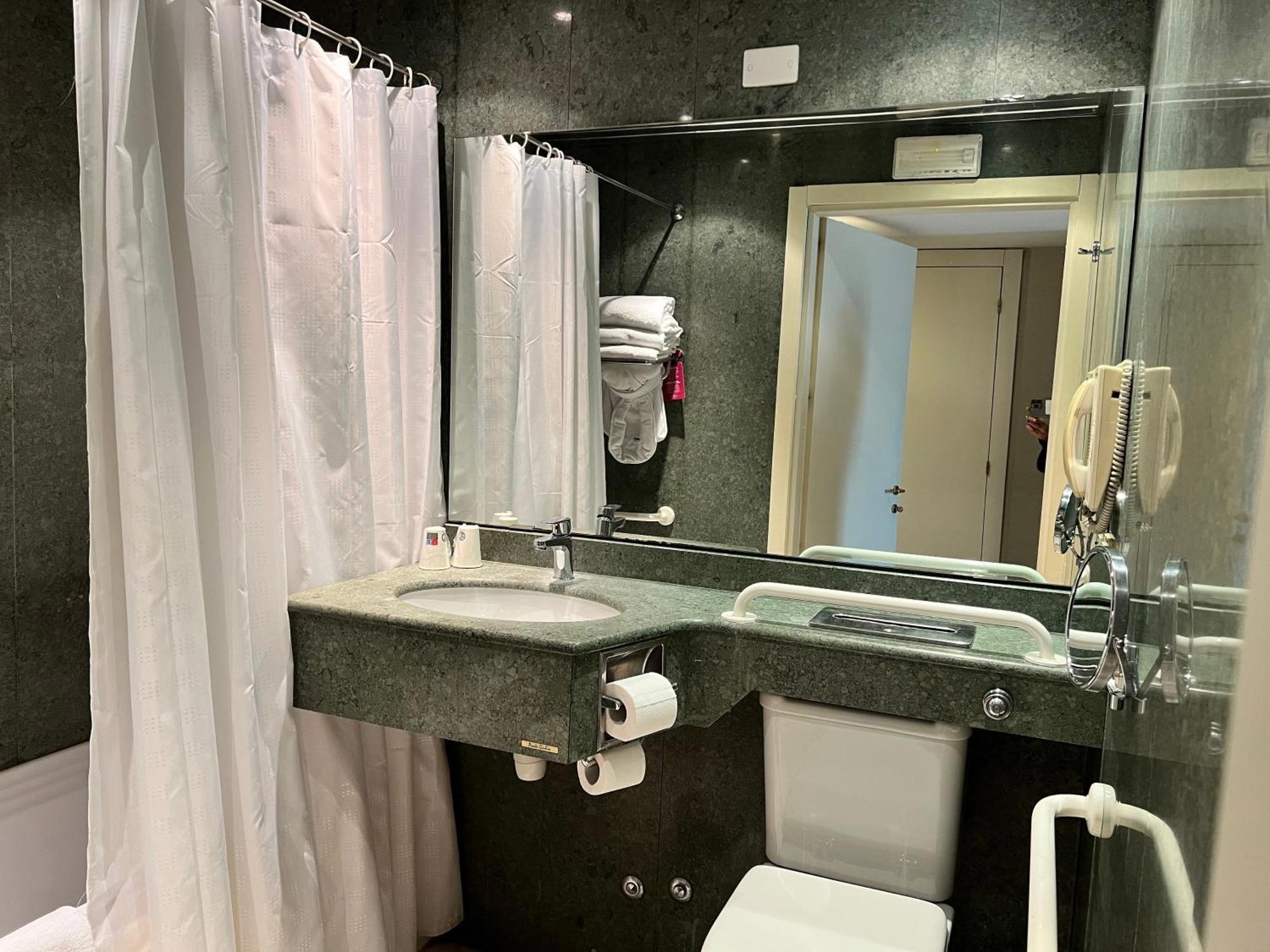Crowne Plaza St. Peter's By Ihg Hotel